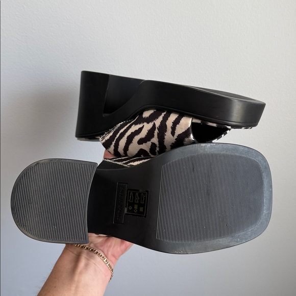 Call it spring Y2K vibes chunky slip on shoes size 8 - Picture 6 of 6